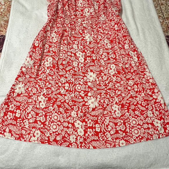 Market & Spruce (S) Adjustable Button Straps Smocked Back Dress - Stitch Fix - Picture 12 of 13